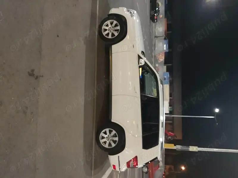 Second-hand Mercedes GLK220 170 CP (125 kW) 2010 Alb SUV