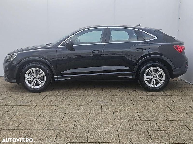 Nouă Audi Q3 Comfort 150 CP (110 kW) 2025 Culoarenegru SUV