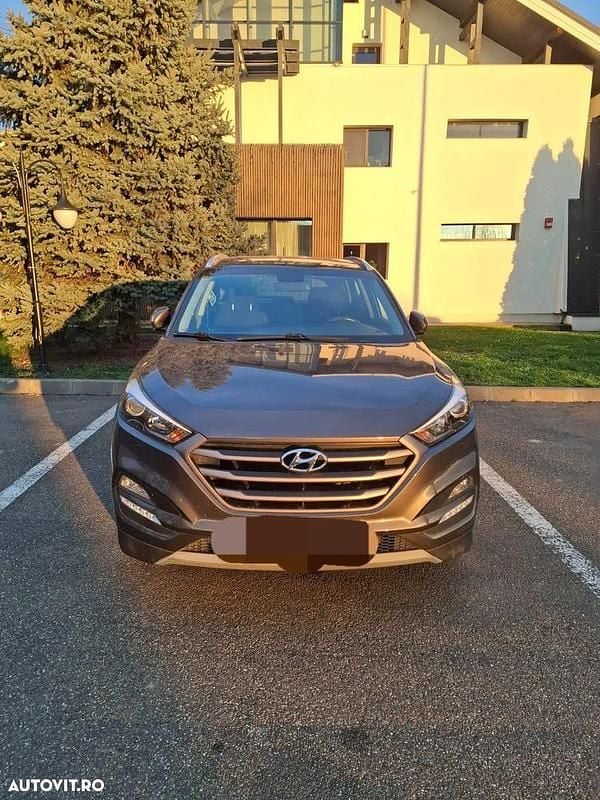 Second-hand Hyundai Tucson Comfort 132 CP (97 kW) 2018 Culoaremaro SUV