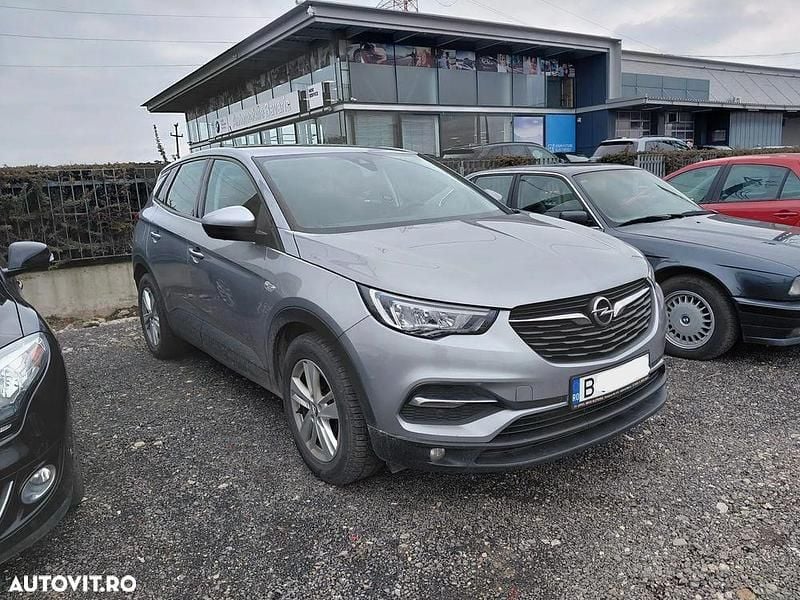 Second-hand Opel Grandland X Innovation 130 CP (95 kW) 2021 Culoaregri SUV