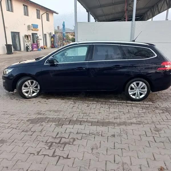 Second-hand Peugeot 308 105 CP (77 kW) 2015 Hatchback