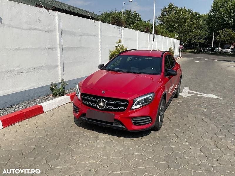 Rosu Utilizat 2017 Mercedes GLA200 SUV | 17.600 EUR - Imagine 1/4