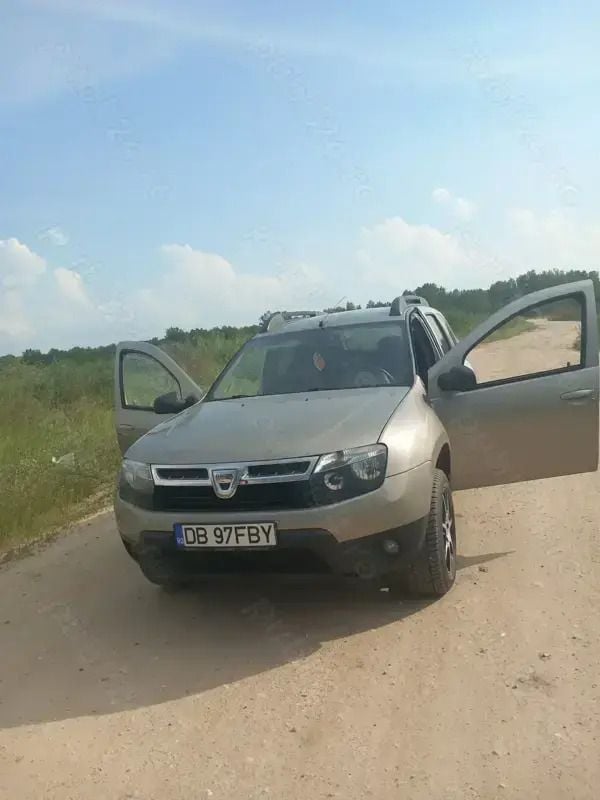 Utilizat 2013 Dacia Duster SUV | 5.000 EUR (Preț OK) - Imagine 1/4