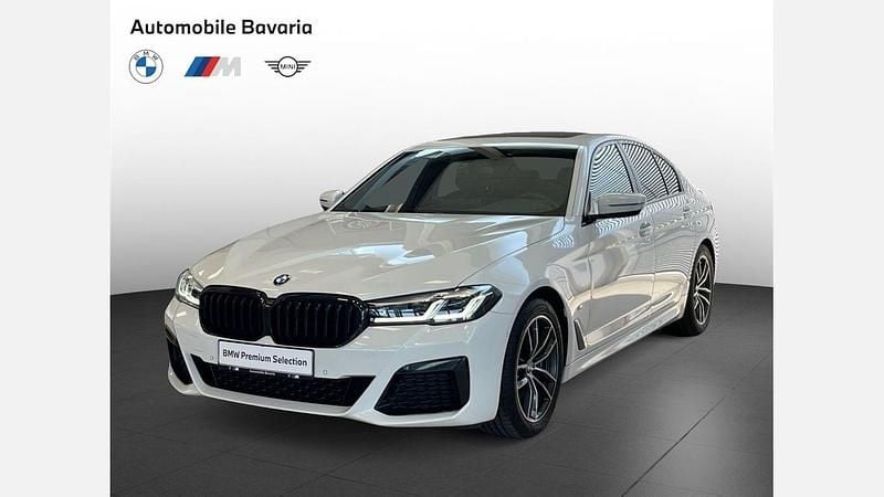 Alpine white 3 Utilizat 2022 BMW 540 Shadowline Berlinǎ | 49.707 EUR (Preț bun) - Imagine 1/4