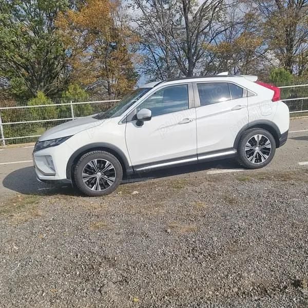 Alb Utilizat 2020 Mitsubishi Eclipse Cross SUV | 16.300 EUR (Preț OK) - Imagine 1/4