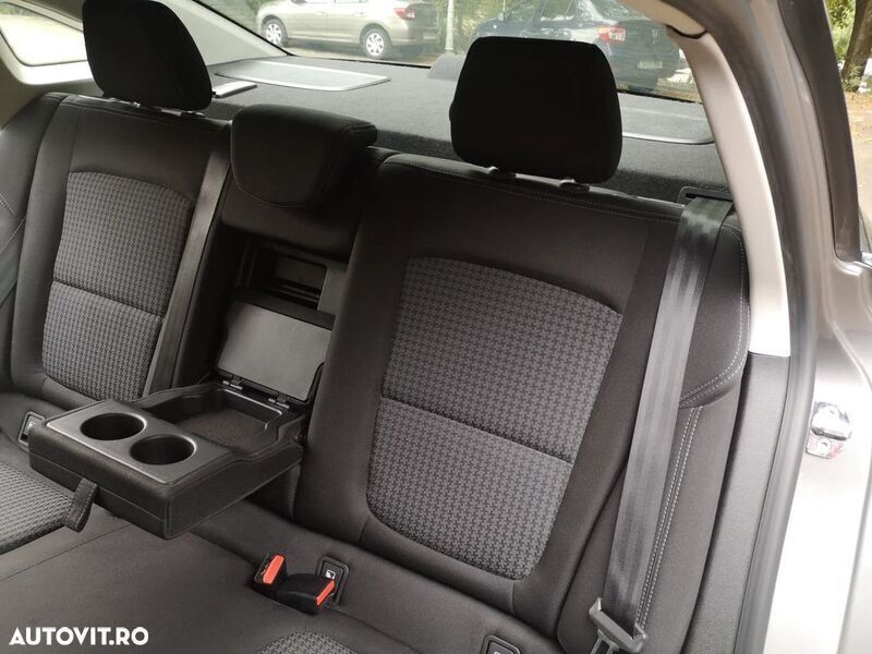 Second-hand Renault Talisman Zen 160 CP (117 kW) 2018 Argintiu Berlinǎ