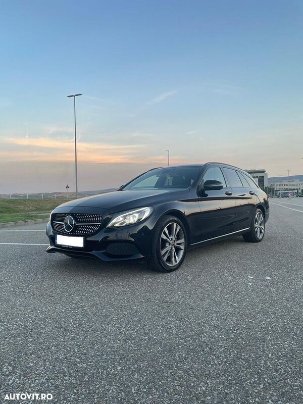 Negru Utilizat 2017 Mercedes C200 Break | 15.800 EUR (Preț OK) - Imagine 1/4