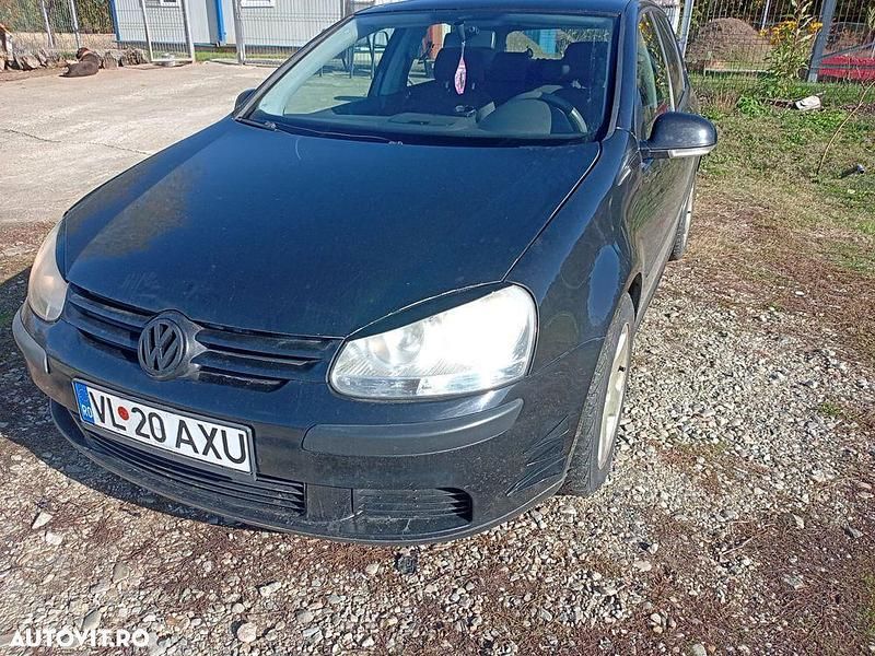 Culoarenegru Utilizat 2005 VW Golf Comfortline Berlinǎ | 5.000 EUR - Imagine 1/4