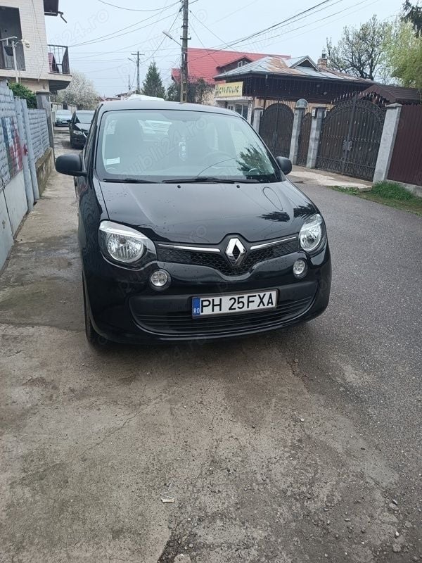 Utilizat 2015 Renault Twingo Hatchback | 4.250 EUR - Imagine 1/4