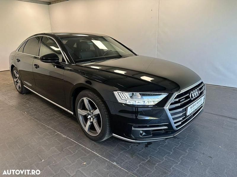 Culoarenegru Utilizat 2018 Audi A8 Berlinǎ | 38.700 EUR (Preț OK) - Imagine 1/4