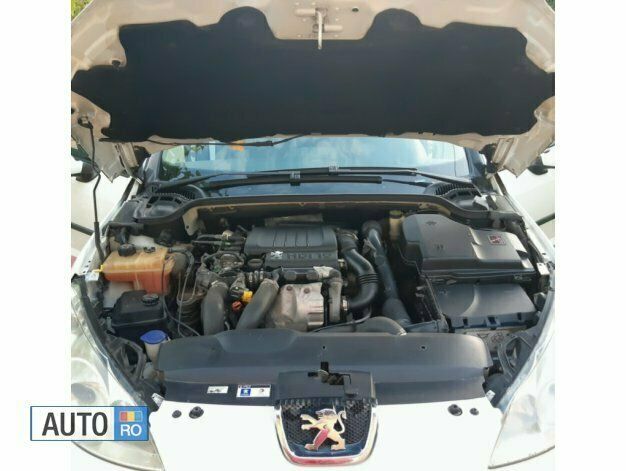 Alb Utilizat 2004 Peugeot 407 Break | 1.700 EUR (Preț bun) - Imagine 1/4