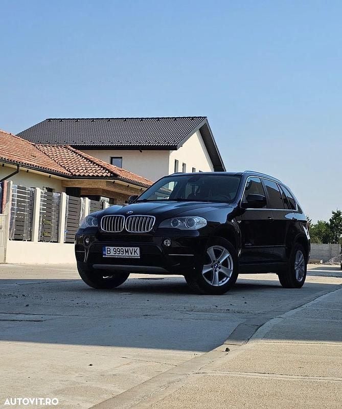 Second-hand BMW X5 306 CP (225 kW) 2012 Culoarenegru SUV