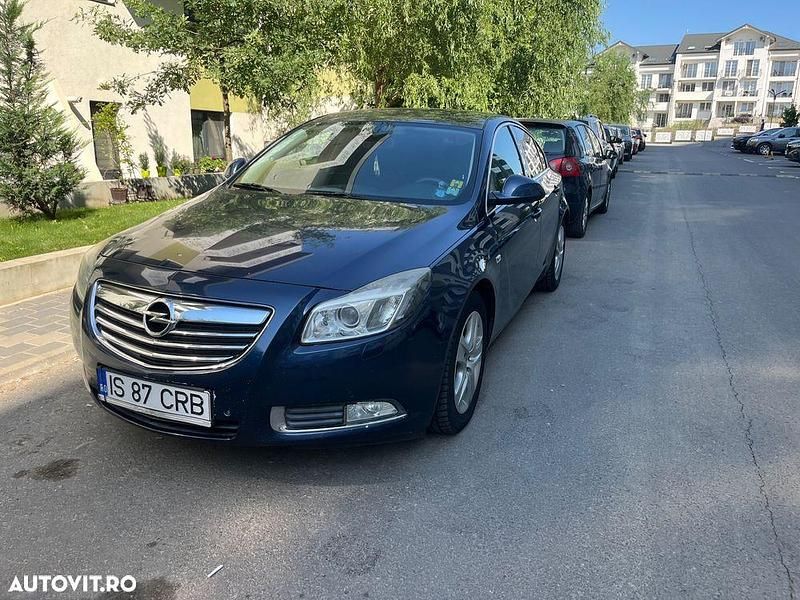 Culoarealbastru Utilizat 2010 Opel Insignia Break | 3.600 EUR (Preț OK) - Imagine 1/4