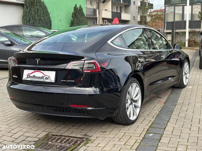 Second-hand Tesla Model 3 350 kW (476 CP) 2020 Culoarenegru Berlinǎ