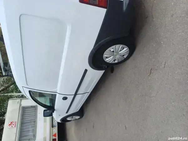 Utilizat 2010 Opel Combo Monovolum | 1.900 EUR - Imagine 1/4