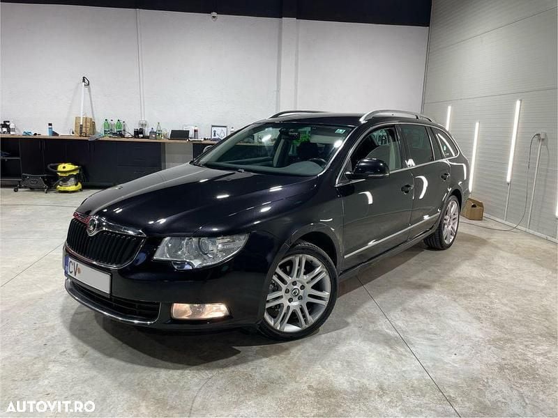 Culoarenegru Utilizat 2010 Skoda Superb Elegance Break | 4.500 EUR (Preț OK) - Imagine 1/4
