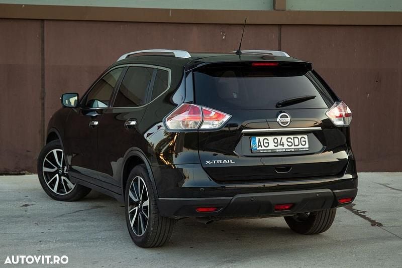 Second-hand Nissan X-Trail Tekna 130 CP (95 kW) 2016 Culoarenegru SUV