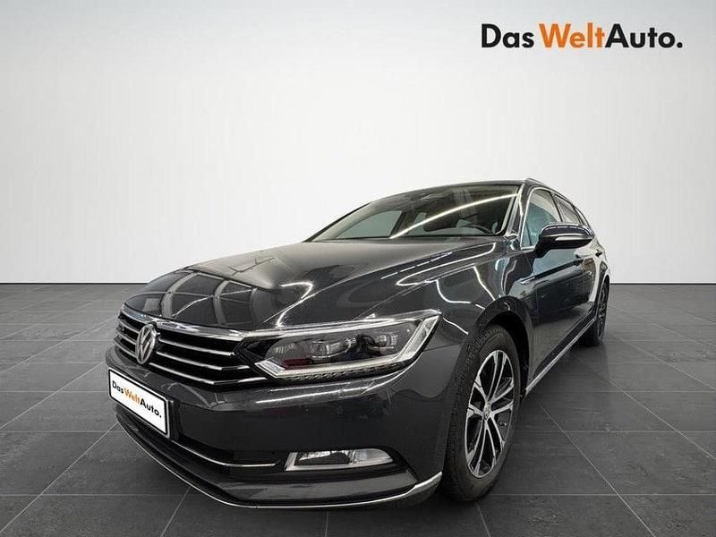 Utilizat 2017 VW Passat Highline | 17.200 EUR (Preț bun) - Imagine 1/1