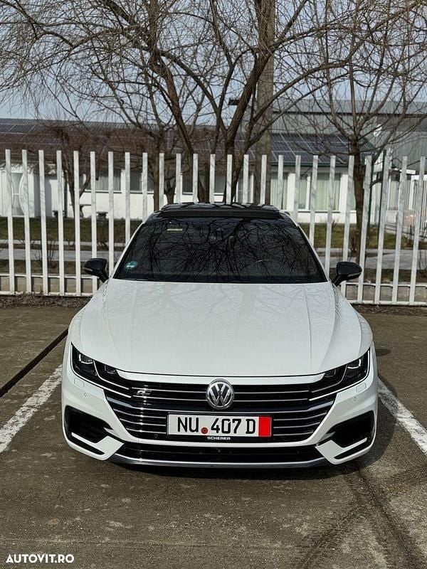Second-hand VW Arteon R-line Edition 190 CP (139 kW) 2018 Culoarealb Hatchback