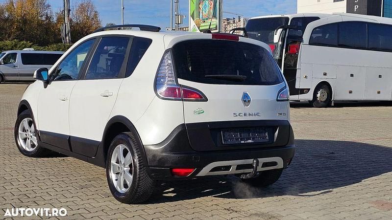 Second-hand Renault Scénic III Initiale Paris 115 CP (84 kW) 2013 Culoarealb Monovolum