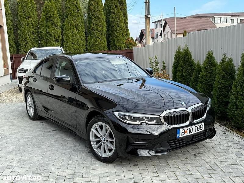 Culoarenegru Utilizat 2021 BMW 320 Berlinǎ | 27.900 EUR (Preț OK) - Imagine 1/4