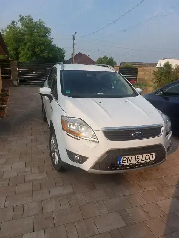 Alb Utilizat 2011 Ford Kuga SUV | 7.800 EUR (Puțin scump) - Imagine 1/4