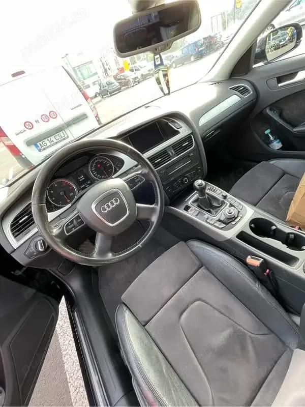Second-hand Audi A4 S-Line 143 CP (105 kW) 2010 Berlinǎ