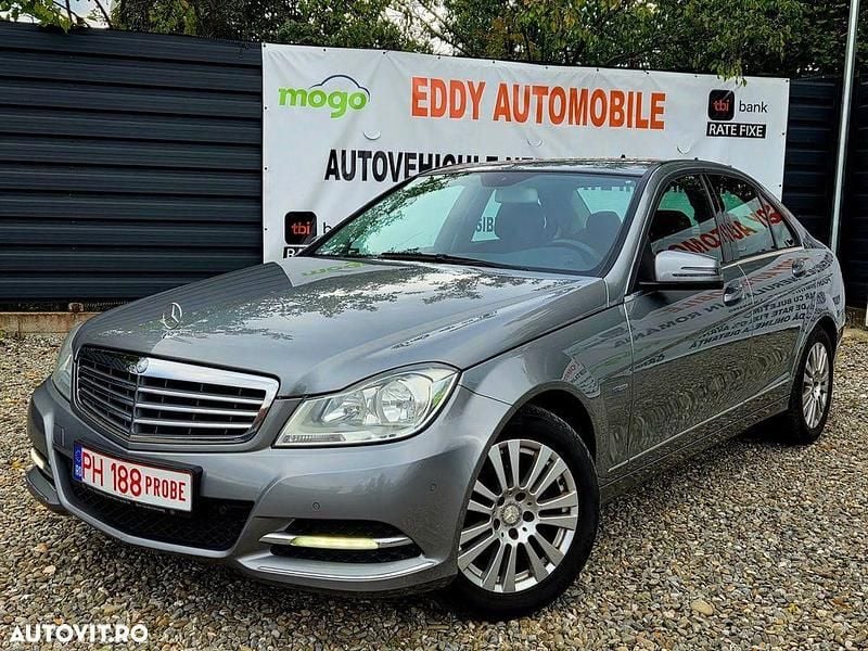 Culoareargint Utilizat 2011 Mercedes C180 Elegance Berlinǎ | 5.490 EUR (Puțin scump) - Imagine 1/4