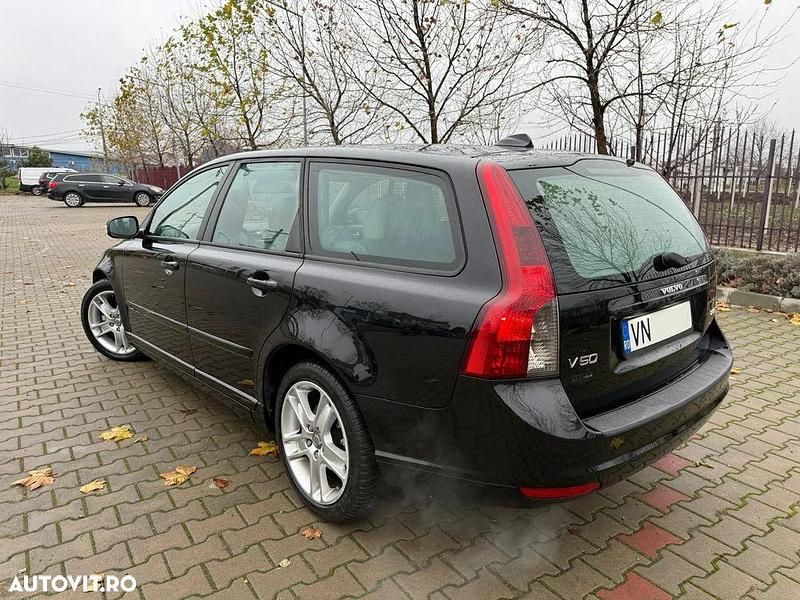 Second-hand Volvo V50 136 CP (100 kW) 2009 Culoarenegru Break