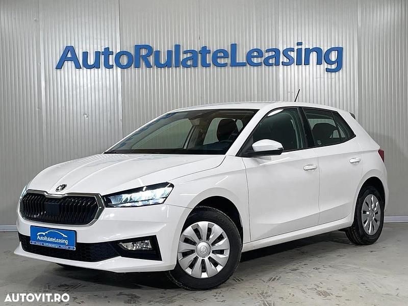 Culoarealb Utilizat 2023 Skoda Fabia Ambition | 12.290 EUR (Preț bun) - Imagine 1/4