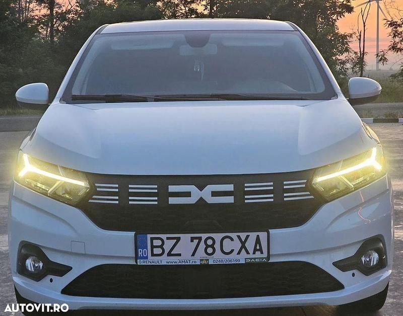 Culoarealb Utilizat 2023 Dacia Logan Prestige Berlinǎ | 12.990 EUR (Puțin scump) - Imagine 1/4