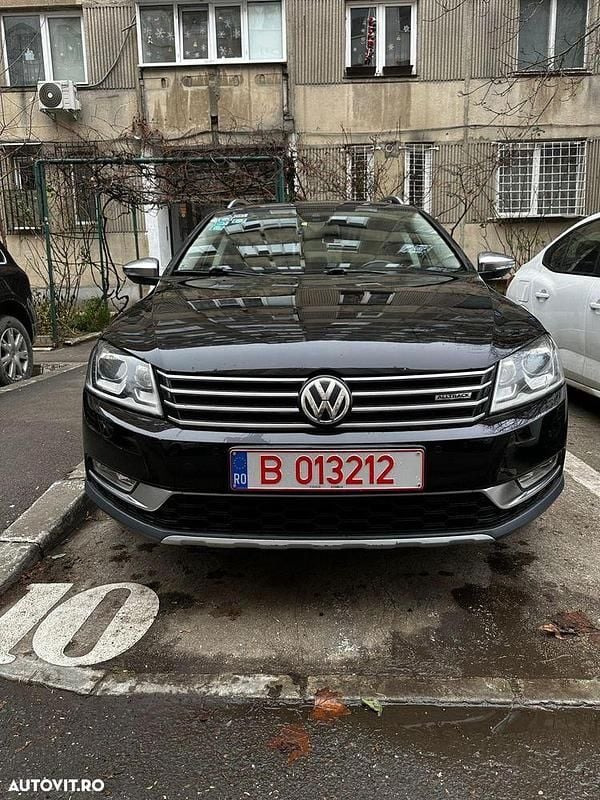Culoaremaro Utilizat 2012 VW Passat Alltrack Break | 8.990 EUR (Preț OK) - Imagine 1/4