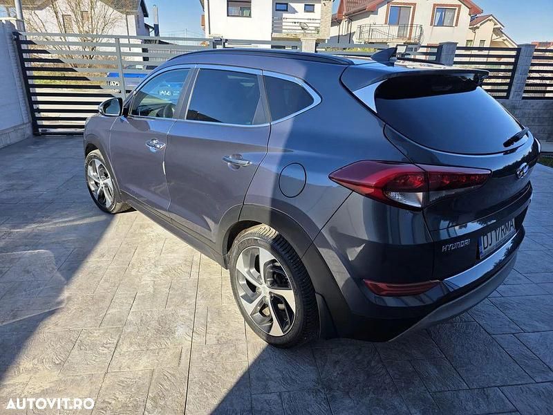 Second-hand Hyundai Tucson 136 CP (100 kW) 2017 Culoarealte culori SUV