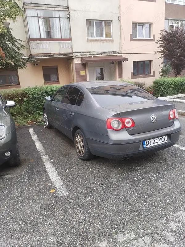 Utilizat 2006 VW Passat Berlinǎ | 2.200 EUR (Preț bun) - Imagine 1/4