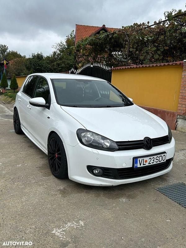 Culoarealb Utilizat 2013 VW Golf VII Berlinǎ | 5.899 EUR (Preț OK) - Imagine 1/4