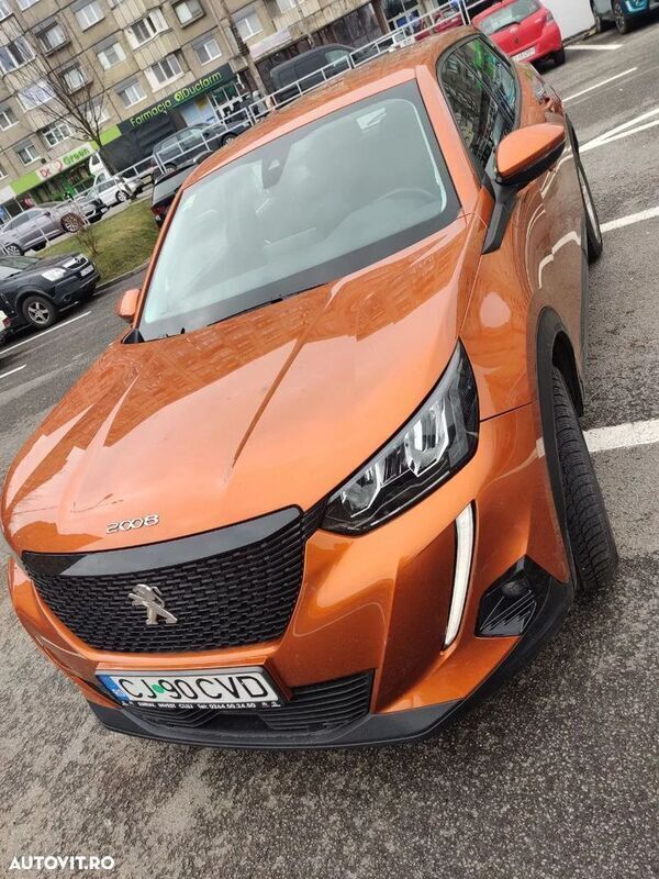 Portocaliu Utilizat 2020 Peugeot 2008 Active SUV | 14.480 EUR (Preț OK) - Imagine 1/4