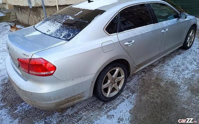 Second-hand VW Passat 177 CP (130 kW) 2014 Argintiu Coupe