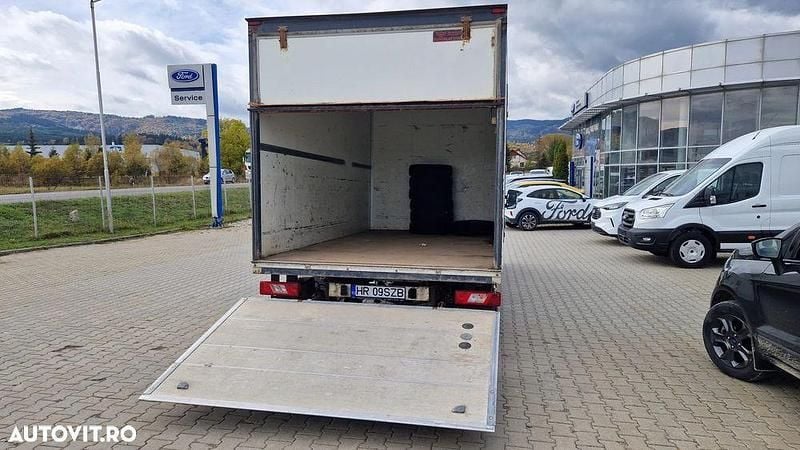 Culoarealb Second-hand 2018 Ford Transit Monovolum | 17.500 EUR (Scump) - Imagine 1/4