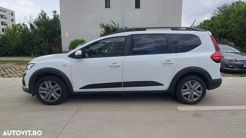 Culoarealb Utilizat 2022 Dacia Jogger Comfort Break | 13.500 EUR (Preț bun) - Imagine 1/4
