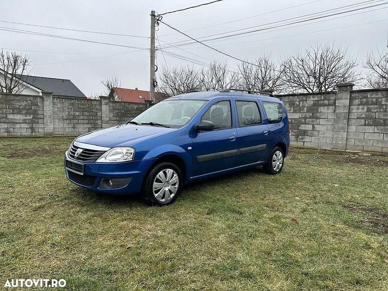 Culoarealbastru Utilizat 2010 Dacia Logan Lauréate Break | 2.750 EUR (Preț OK) - Imagine 1/4