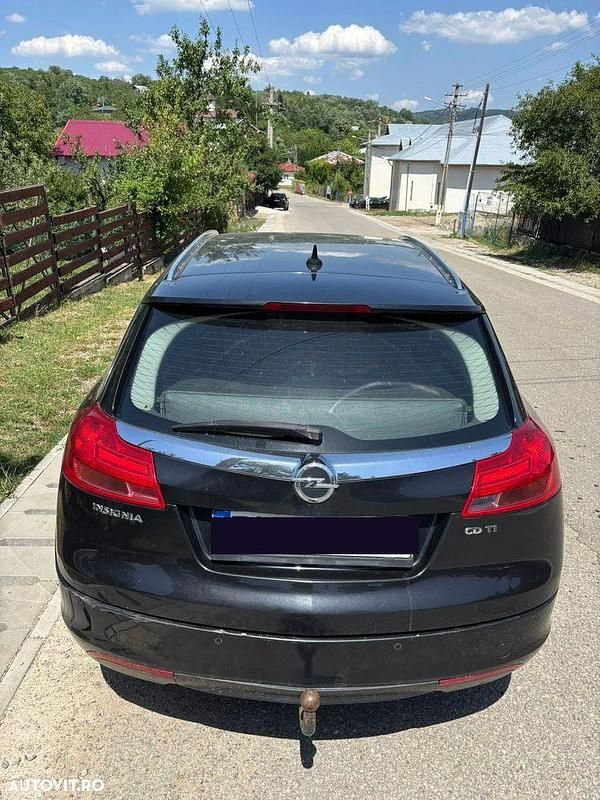 Second-hand Opel Insignia Business 130 CP (95 kW) 2010 Culoarenegru Break