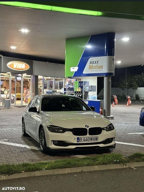 Second-hand BMW 320 Efficient Dynamics 163 CP (119 kW) 2014 Culoarealb Berlinǎ