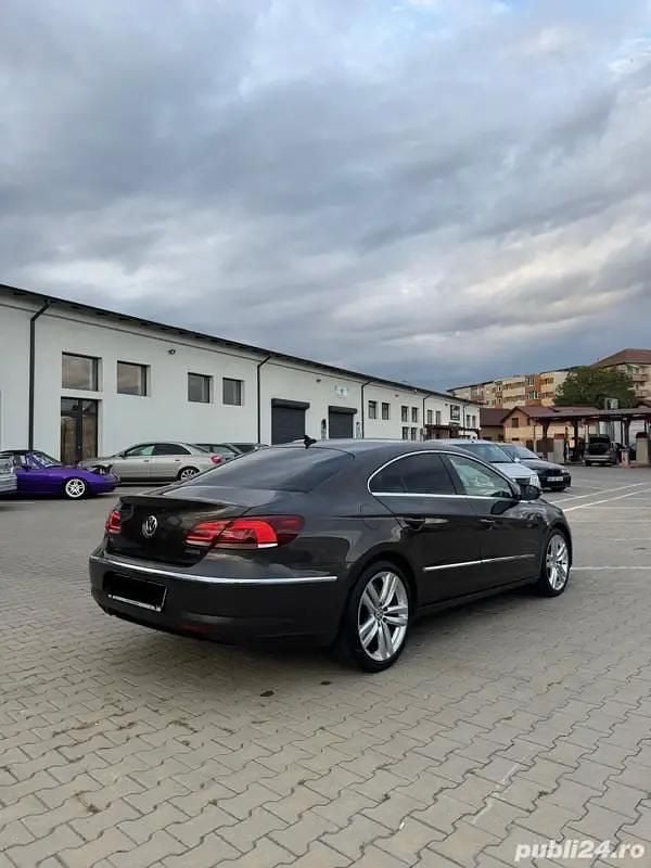 Second-hand VW Passat 170 CP (125 kW) 2014 Maro Berlinǎ