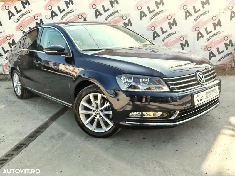 Albastru Utilizat 2014 VW Passat Berlinǎ | 10.950 EUR (Scump) - Imagine 1/4