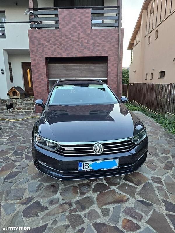 Gri Utilizat 2017 VW Passat Highline Break | 15.800 EUR (Preț bun) - Imagine 1/4