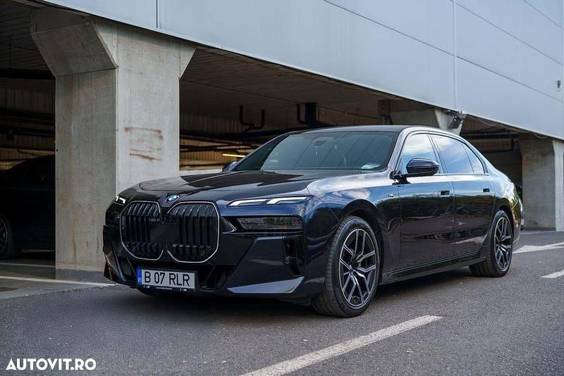 Culoarealbastru Utilizat 2024 BMW 740 Comfort Edition Berlinǎ | 110.000 EUR - Imagine 1/4