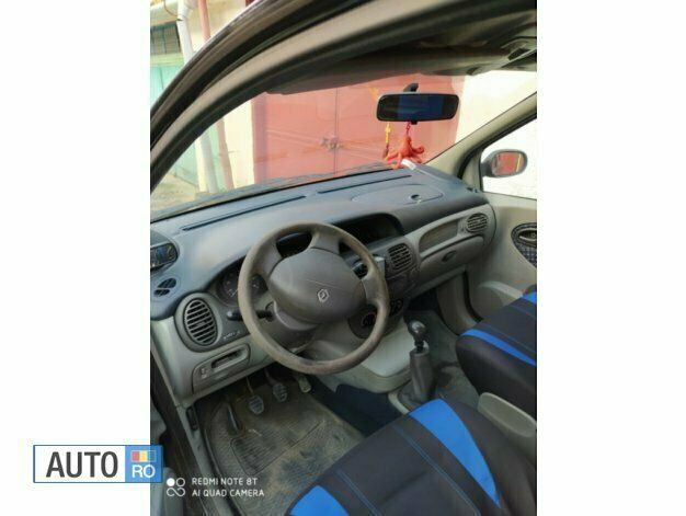 Albastru Utilizat 2001 Renault Scénic Monovolum | 650 EUR - Imagine 1/4