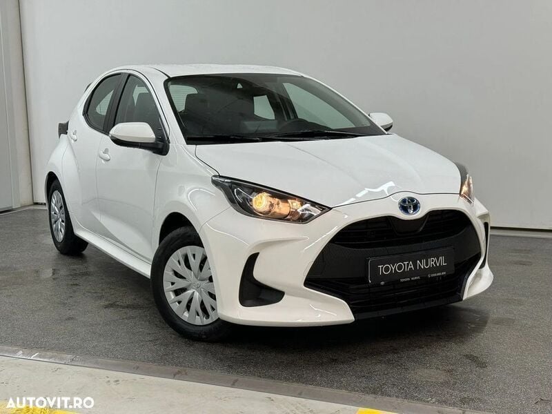 Alb Utilizat 2023 Toyota Yaris Hybrid Eco | 20.229 EUR - Imagine 1/4