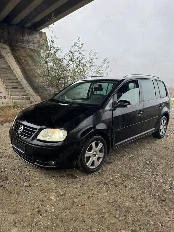 Utilizat 2006 VW Touran Monovolum | 1.599 EUR (Super Preț) - Imagine 1/4
