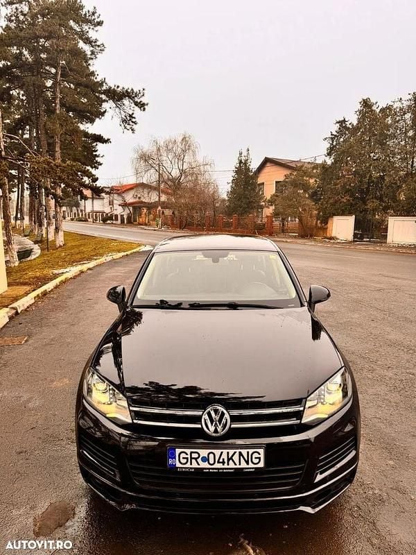 Culoarenegru Utilizat 2014 VW Touareg SUV | 15.500 EUR - Imagine 1/4